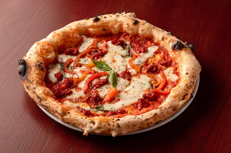 Nduja 1 'Nduja csípős nápolyi pizza kaliforniai paprikával, 21. kerület